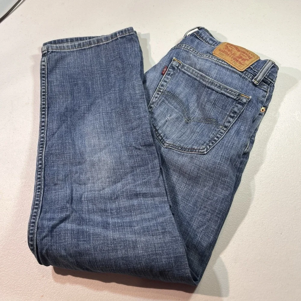Levis 505 Jeans Mens 32x32 Blue Straight Leg Medium Wash Denim Pants EUC - Picture 2 of 9